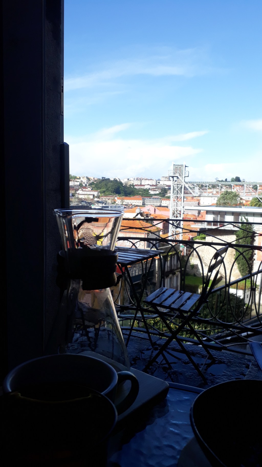 Sống để làm việc, hay làm việc để sống?